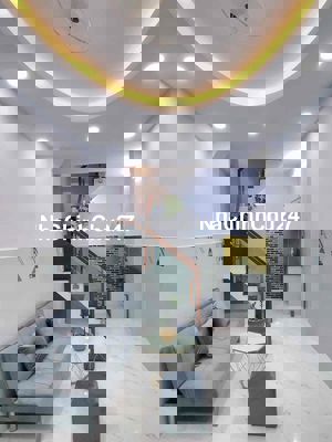 Chính chủ bán Nhà Âu Cơ mới đẹp, Nở Hậu, 2 phòng ngủ, 3 toilet