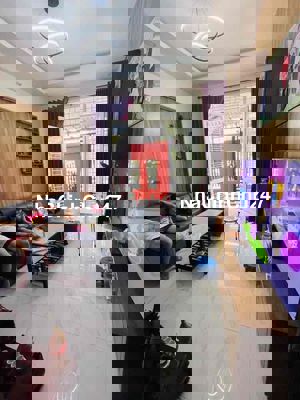 Nhà chính chủ sổ hồng riêng 7.5*16.5m 3 tầng 5 phòng ngủ