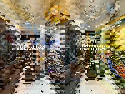 Chính chủ bán nhà Tân Mai thang máy, full nội thất xịn