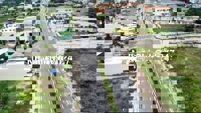 Chính chủ bán lô đất  trung tâm  Sông Vệ, đường 32m, 6x19,2m (115.5m2)