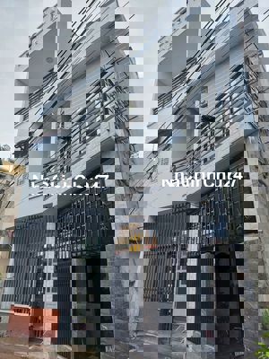 CHÍNH CHỦ CẦN BÁN GẤP TRỆT 2 LẦU GẦN S.THỊ GO. DT 65M. 3PN,3WC...