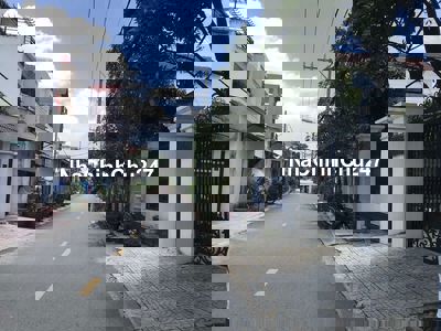 Chính chủ bán biệt thự Hiệp bình chánh ven sông Sg 250m2 giá 28,5 tỷ