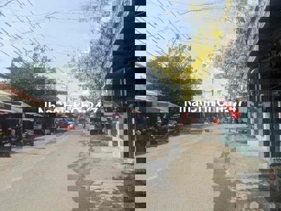 Chính chủ cần bán nhà MT đường nguyễn xiển sdt. ***