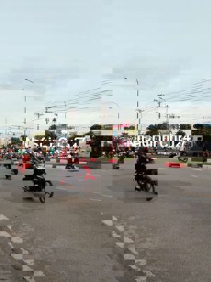 NHÀ CHÍNH CHỦ MẶT TIỀN ĐƯỜNG VÕ VĂN KIỆT GIÁP QUẬN 6.QUẬN 5