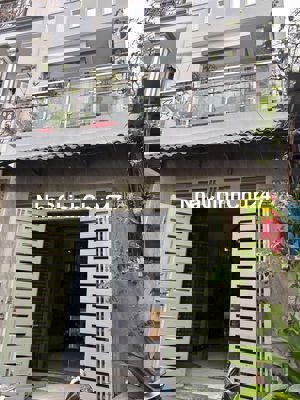 Bán nhà chính chủ sổ hồng riêng bình hưng hoà B