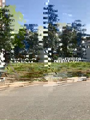 Chính chủ bán gắp lô đất đẹp 100m² nằm gần Chợ Bà Lát , sổ sẵn