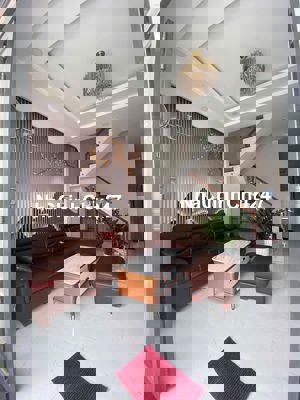 Chính chủ bán nhà phố 1 triệt 1 lầu, tại Cần Đước, Long An