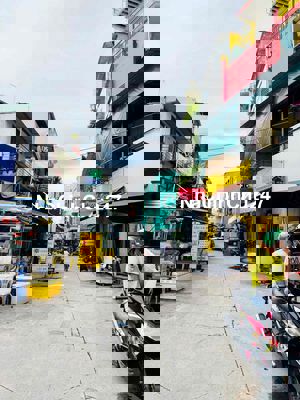 Nhà Q10 Chính Chủ Sổ Hồng riêng,cách MT Lý Thái Tổ 50m 3Lầu 2Pn&3Wc