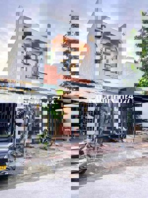 Tôi Chính Chủ Cần Bán Gấp 1 trệt 1 lầu 4 phòng ngủ ngay Chợ Bình Điền