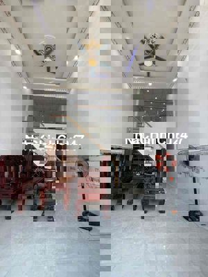 chủ gửi bán căn nhà 1/ ngắn liên ấp 234 khu dán cư hiện hữu hẻm thong