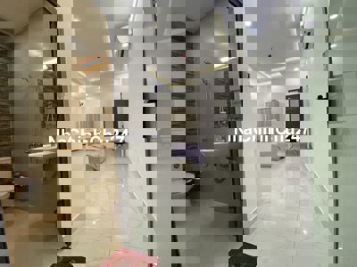 CHDV cao cấp - thang máy - full nội thất - không chung chủ