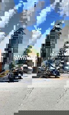 Chính chủ bán ngộp lô đất tại Bến Lức - Long An