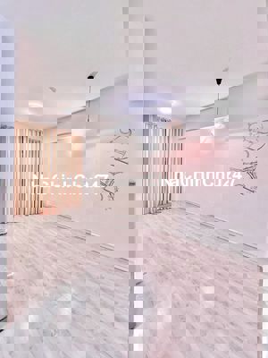 Em chính chủ cần bán căn hộ 55m2, nhà đẹp, sổ hồng sẵn ạ