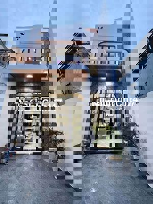 Chính chủ gửi bán căn nhà về quê sống