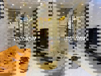 CHÍNH CHỦ CẦN BÁN NHÀ PHỐ ĐẸP – FULL NỘI THẤT – 3PN,2WC, SÂN THƯỢNG