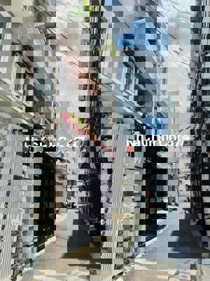 Chính Chủ bán gấp nhà Bình Tân giá cực mềm