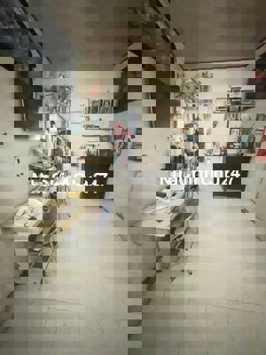 Nhà 2mt hẽm, khu hương quê, dt 3x9. Nhà cũ. Giá 1ty45. Chính chủ.