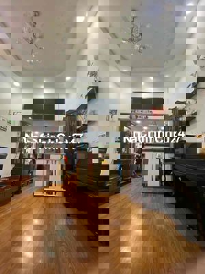 CHÍNH CHỦ BÁN CĂN HỘ CHUNG CƯ TRẦN QUANG DIỆU – P.13, Q.3 – SỔ HỒNG VĨ