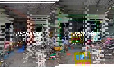 Chính chủ bán đất kèm 2 căn nhà 5 phòng ngủ vị trí đắc địa