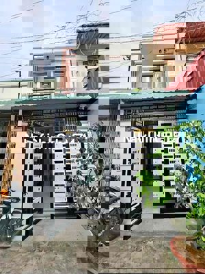 Nhà ngộp chủ cần ra nhanh 675tr có sổ sách đầy đủ