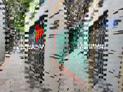 Chính chủ bán nhà riêng 40m2(4x10).Nhà sát TTHC Q.Hoàng Mai,CV Yên Sở.