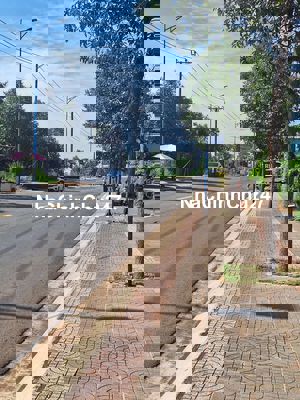 Chính chủ gửi bán lô đất kinh doanh đường Lê Duẩn 25m 132m2/2ty1