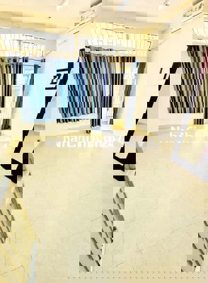 Nhà chính chủ: 451/36 Tô Hiến Thành Q10, (4.5x8M 1L), giá nhỉnh 8Tr