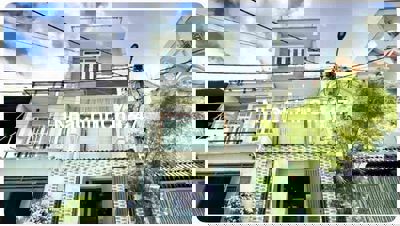 Chủ cần bán nhà 3 tầng sổ hồng riêng đường Võ Thị Hồi