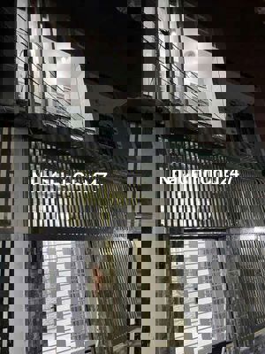 Chính chủ cần căn này giá 1 tỷ 650 triệu sổ hồng riêng