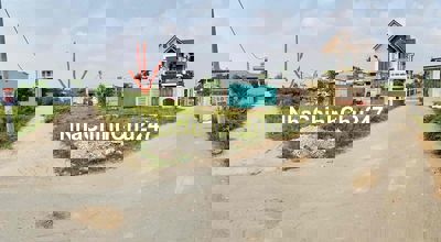 Đất hồng thổ cư chính chủ 2 mặt tiền đường Nguyễn Hoàng, Xã Trảng Bom