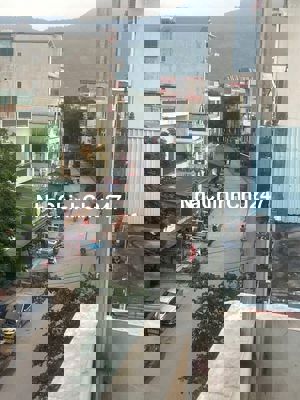 CHÍNH CHỦ CẦN BÁN NHÀ 3 TẦNG 1 TUM – FULL THỔ CƯ