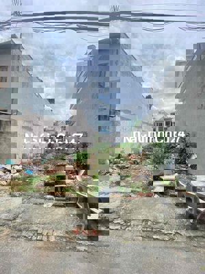 Chính chủ bán đất 1 sẹc hẻm đường số 8. 50m2 giá 4tỷ550 TL, SHR, GPXD