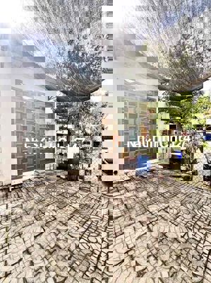 Sát Vòng Xoay Q6 - Nhà Đẹp - Chủ Ngộp Bank - Diện Tích Thực Hơn 70m2