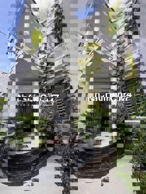 Chính chủ cần bán gấp ngôi nhà tâm đắc, sổ hồng rõ ràng