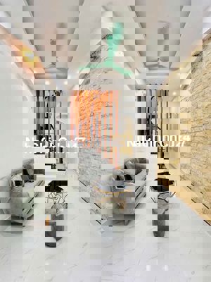 CHÍNH CHỦ BÁN NHÀ - 5 TẦNG LAC LONG QUÂN