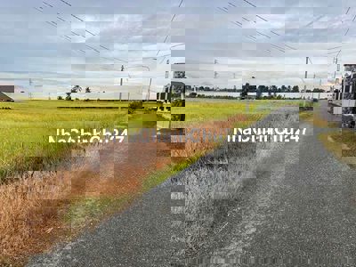 Chính chủ gửi bán 587m2 thổ cư, gần chợ Long Sơn