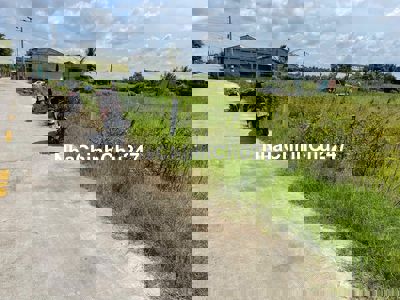 Chinh Chủ Bán Đất Mặt Tiền TT Cần Đước Giá 100%