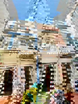 nhà bán chính chủ DT70mv nguyễn kiệm F3 phú nhuận