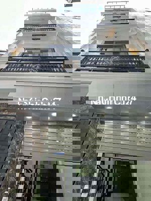 Nhà mới 30m2 5 tầng Tây mỗ kế bên Vincom. mới koong tìm chủ.