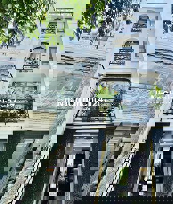 chính chủ bán nhà 4 tầng,thành thái Q10.hẻm xe tải,sổ A4.giá bán 13 tỷ