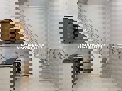 CHÍNH CHỦ CẦN BÁN NHÀ TRUNG TÂM QUẬN 10. DT 30 m2!!!