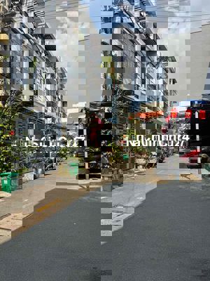 CHÍNH CHỦ BÁN GẤP NHÀ 2 TẦNG NGAY QL13 CŨ, ĐƯỜNG Ô TÔ, SHR, GIÁ TỐT