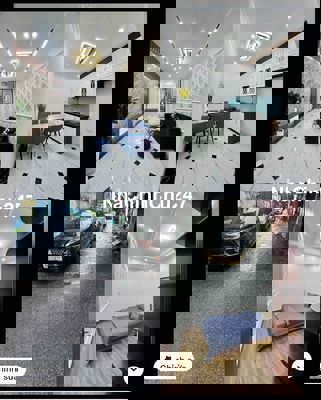 Nhà tìm chủ đầu tiên gần Dương Văn Bé 30m2x5t, Ô tô đỗ