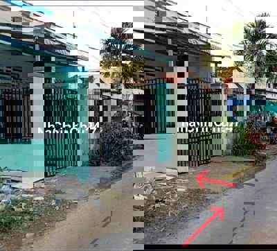 Bán Gấp nhà 99m2 Có SHR Thới Tam Thôn Chỉ 790 triệu , Chủ Bán Gấp !