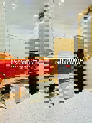 CHÍNH CHỦ NGỢP BANK GIẢM SÂU 700TR BÁN NHÀ 911/QUANG TRUNG NGANG 7M