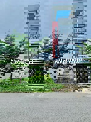 Giảm Giá - Chính Chủ Cần Bán nền nhà phố FULL Thổ Cư KDC Sổ Hồng Riêng