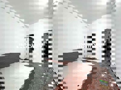 CHÍNH CHỦ, CĂN HỘ 1PN 1PK BAN CÔNG,MG RIÊNG,NGAY NGUYỄN TRI PHƯƠNG Q5