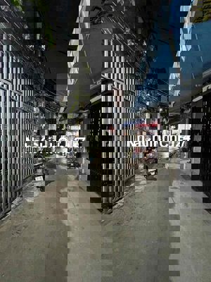 Nhà Chính Chủ Dương Bá Trạc Q8