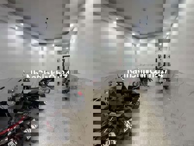 CHÍNH CHỦ CẦN BÁN NHÀ KHƯƠNG ĐÌNH 60M " 6 TẦNG 14 TỶ