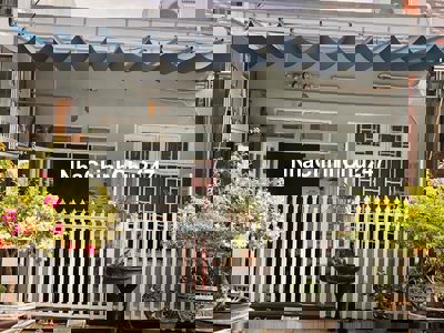 CHÍNH CHỦ BÁN SIÊU PHẨM NGAY CÔNG VIÊN TẶNG NHÀ MỚI KENG